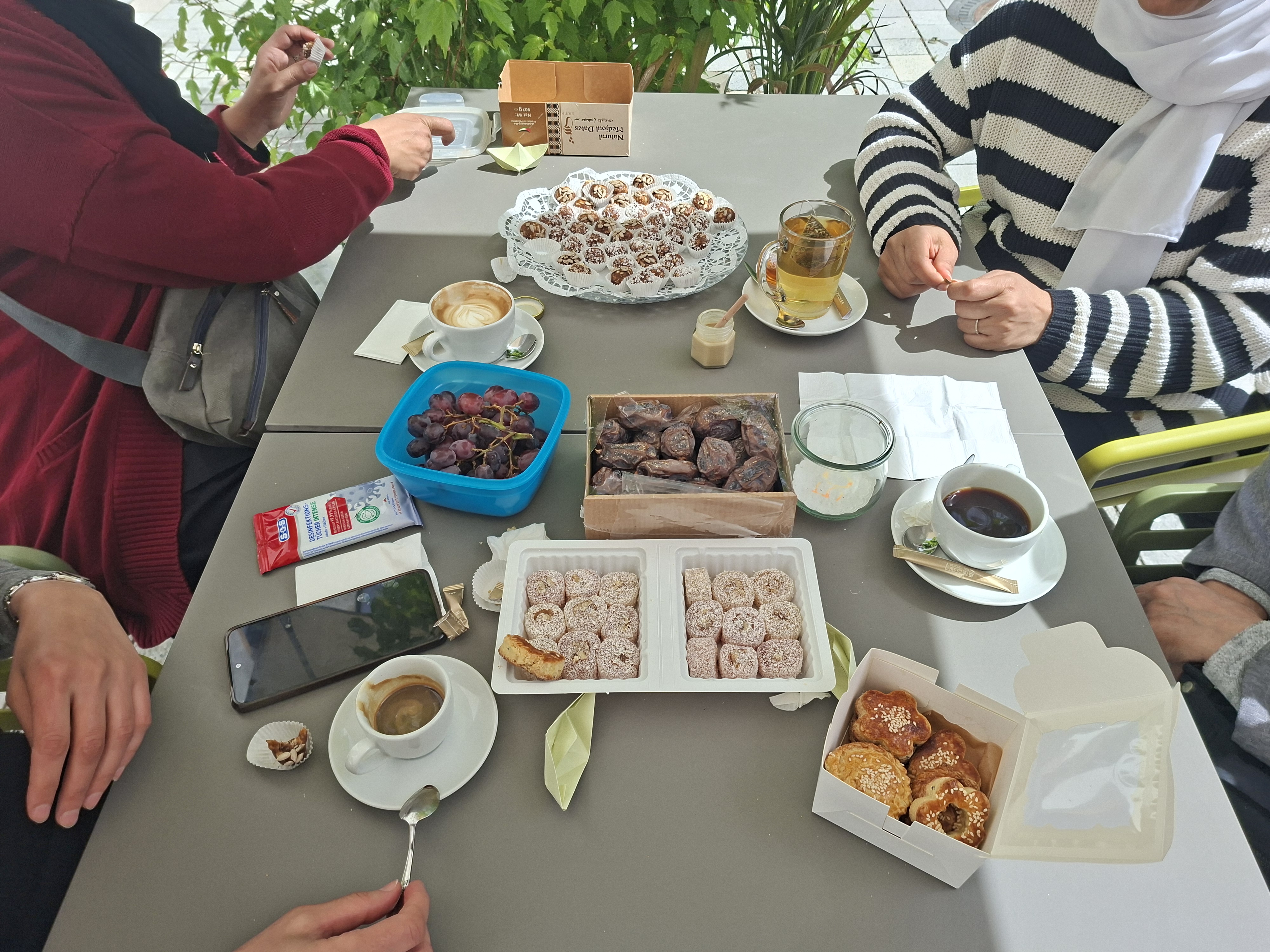Speisen mit kleinen Snacks nach einer arabischen